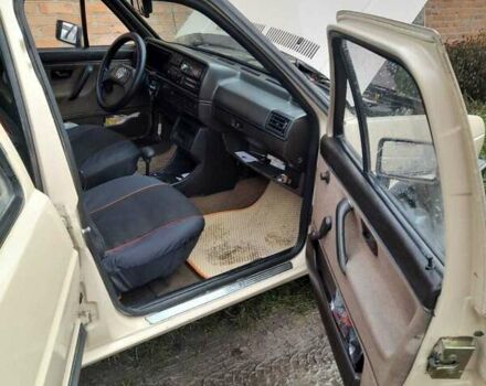 Бежевый Фольксваген Джетта, объемом двигателя 1.6 л и пробегом 500 тыс. км за 3000 $, фото 7 на Automoto.ua