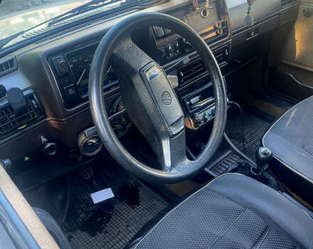 Бежевый Фольксваген Джетта, объемом двигателя 1.6 л и пробегом 205 тыс. км за 1600 $, фото 5 на Automoto.ua