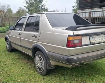 Бежевий Фольксваген Джетта, об'ємом двигуна 1.8 л та пробігом 327 тис. км за 999 $, фото 1 на Automoto.ua