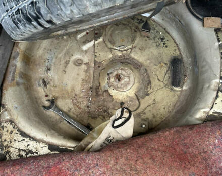 Бежевий Фольксваген Джетта, об'ємом двигуна 1.6 л та пробігом 370 тис. км за 1400 $, фото 13 на Automoto.ua