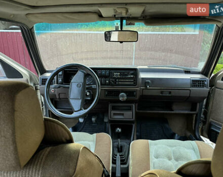 Бежевий Фольксваген Джетта, об'ємом двигуна 1.6 л та пробігом 370 тис. км за 1400 $, фото 14 на Automoto.ua