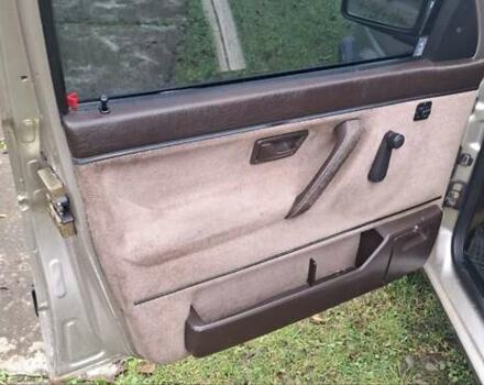 Бежевий Фольксваген Джетта, об'ємом двигуна 1.8 л та пробігом 327 тис. км за 999 $, фото 2 на Automoto.ua