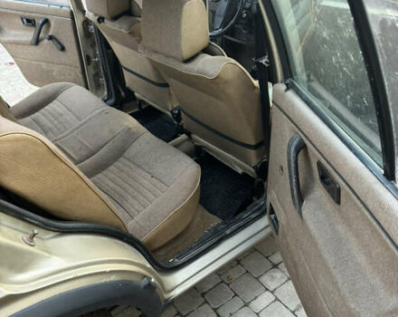 Бежевий Фольксваген Джетта, об'ємом двигуна 1.6 л та пробігом 370 тис. км за 1400 $, фото 18 на Automoto.ua