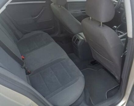 Фольксваген Джетта 2006 в Новом Буге на Automoto.ua Бежевый Фольксваген Джетта, объемом двигателя 2 л и пробегом 360 тыс. км за 5700 $, фото 4 на Automoto.ua