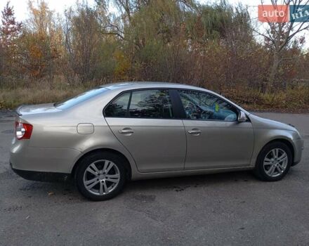 Фольксваген Джетта 2006 в Львове на Automoto.ua Бежевый Фольксваген Джетта, объемом двигателя 1.6 л и пробегом 246 тыс. км за 6100 $, фото 6 на Automoto.ua