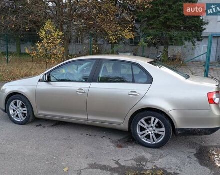Фольксваген Джетта 2006 в Львове на Automoto.ua Бежевый Фольксваген Джетта, объемом двигателя 1.6 л и пробегом 246 тыс. км за 6100 $, фото 5 на Automoto.ua