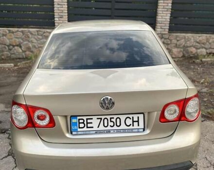 Фольксваген Джетта 2006 в Новом Буге на Automoto.ua Бежевый Фольксваген Джетта, объемом двигателя 2 л и пробегом 360 тыс. км за 5700 $, фото 1 на Automoto.ua