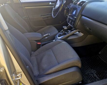 Бежевый Фольксваген Джетта, объемом двигателя 1.6 л и пробегом 280 тыс. км за 6800 $, фото 5 на Automoto.ua