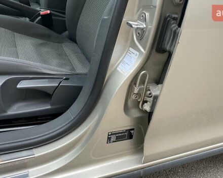 Бежевый Фольксваген Джетта, объемом двигателя 1.6 л и пробегом 189 тыс. км за 5900 $, фото 29 на Automoto.ua