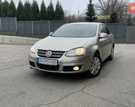 Бежевый Фольксваген Джетта, объемом двигателя 1.6 л и пробегом 189 тыс. км за 5900 $, фото 1 на Automoto.ua