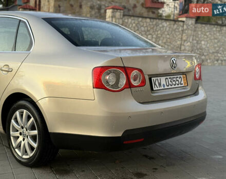 Бежевый Фольксваген Джетта, объемом двигателя 1.6 л и пробегом 188 тыс. км за 4950 $, фото 5 на Automoto.ua