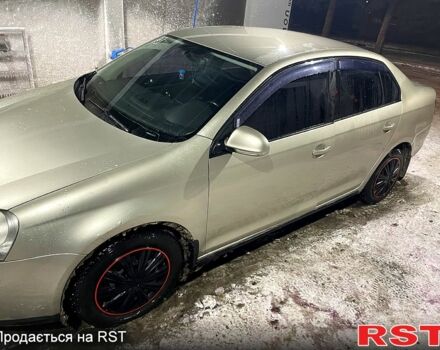 Бежевый Фольксваген Джетта, объемом двигателя 1.6 л и пробегом 280 тыс. км за 6800 $, фото 3 на Automoto.ua