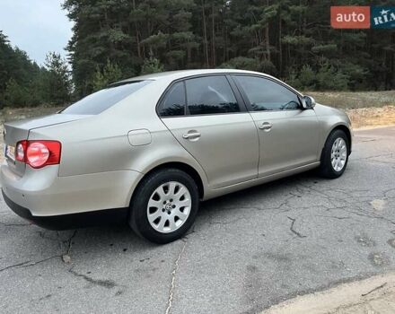 Бежевый Фольксваген Джетта, объемом двигателя 1.6 л и пробегом 249 тыс. км за 6299 $, фото 13 на Automoto.ua