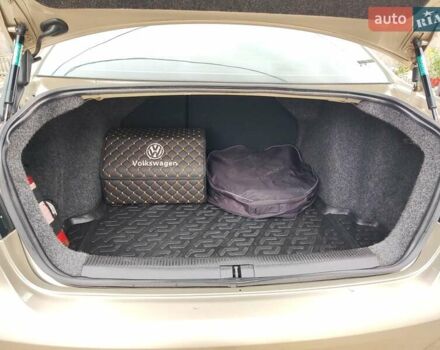 Бежевый Фольксваген Джетта, объемом двигателя 1.6 л и пробегом 238 тыс. км за 5100 $, фото 9 на Automoto.ua