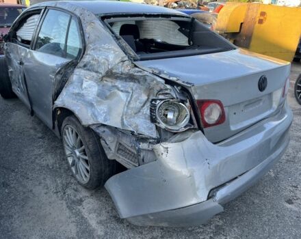 Бежевый Фольксваген Джетта, объемом двигателя 2.5 л и пробегом 280 тыс. км за 1500 $, фото 2 на Automoto.ua