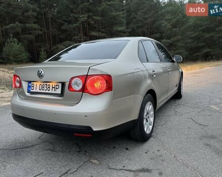 Бежевый Фольксваген Джетта, объемом двигателя 1.6 л и пробегом 249 тыс. км за 6299 $, фото 16 на Automoto.ua