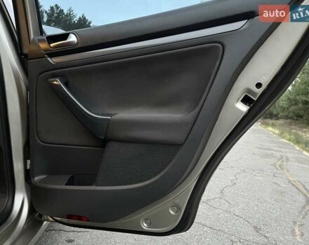 Бежевый Фольксваген Джетта, объемом двигателя 1.6 л и пробегом 249 тыс. км за 6299 $, фото 26 на Automoto.ua