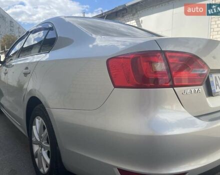 Бежевый Фольксваген Джетта, объемом двигателя 1.39 л и пробегом 103 тыс. км за 10000 $, фото 12 на Automoto.ua
