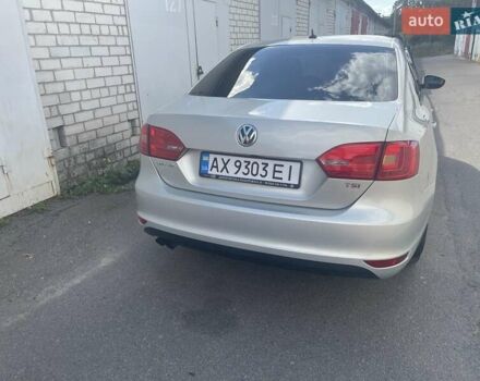 Бежевый Фольксваген Джетта, объемом двигателя 1.39 л и пробегом 103 тыс. км за 10000 $, фото 14 на Automoto.ua