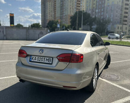 Бежевый Фольксваген Джетта, объемом двигателя 1.97 л и пробегом 273 тыс. км за 10200 $, фото 6 на Automoto.ua