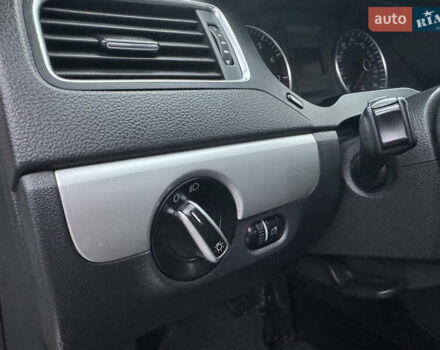 Бежевый Фольксваген Джетта, объемом двигателя 2.48 л и пробегом 289 тыс. км за 7299 $, фото 30 на Automoto.ua