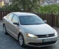 Бежевий Фольксваген Джетта, об'ємом двигуна 2.5 л та пробігом 255 тис. км за 7699 $, фото 3 на Automoto.ua