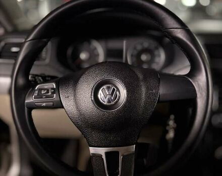 Бежевий Фольксваген Джетта, об'ємом двигуна 2.48 л та пробігом 229 тис. км за 8700 $, фото 30 на Automoto.ua