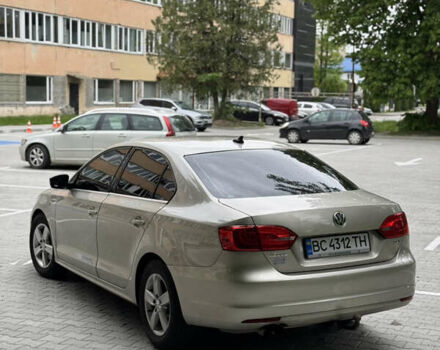 Бежевий Фольксваген Джетта, об'ємом двигуна 1.97 л та пробігом 220 тис. км за 8999 $, фото 4 на Automoto.ua