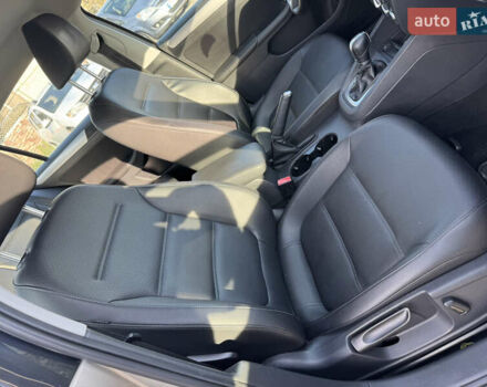 Бежевый Фольксваген Джетта, объемом двигателя 2.48 л и пробегом 289 тыс. км за 7999 $, фото 25 на Automoto.ua