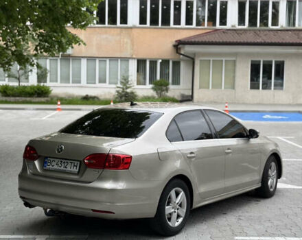 Бежевий Фольксваген Джетта, об'ємом двигуна 1.97 л та пробігом 220 тис. км за 8999 $, фото 2 на Automoto.ua