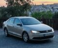 Бежевий Фольксваген Джетта, об'ємом двигуна 2.5 л та пробігом 255 тис. км за 7699 $, фото 5 на Automoto.ua