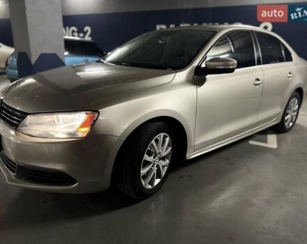 Бежевий Фольксваген Джетта, об'ємом двигуна 2.48 л та пробігом 229 тис. км за 8700 $, фото 2 на Automoto.ua