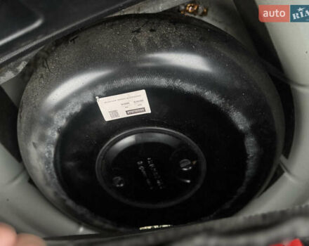 Бежевий Фольксваген Джетта, об'ємом двигуна 2.5 л та пробігом 282 тис. км за 7400 $, фото 24 на Automoto.ua