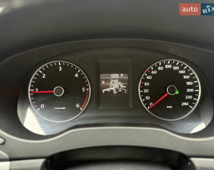 Бежевый Фольксваген Джетта, объемом двигателя 1.97 л и пробегом 238 тыс. км за 8800 $, фото 13 на Automoto.ua