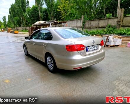 Бежевый Фольксваген Джетта, объемом двигателя 2.5 л и пробегом 300 тыс. км за 7900 $, фото 2 на Automoto.ua