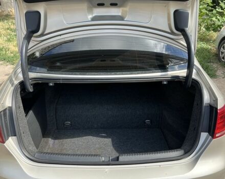 Бежевый Фольксваген Джетта, объемом двигателя 1.4 л и пробегом 235 тыс. км за 7000 $, фото 5 на Automoto.ua