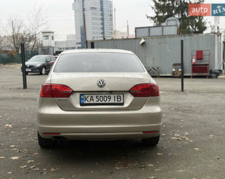 Бежевый Фольксваген Джетта, объемом двигателя 1.97 л и пробегом 238 тыс. км за 8800 $, фото 5 на Automoto.ua