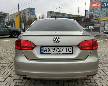 Бежевый Фольксваген Джетта, объемом двигателя 1.97 л и пробегом 184 тыс. км за 8900 $, фото 4 на Automoto.ua