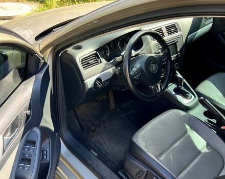 Бежевый Фольксваген Джетта, объемом двигателя 1.4 л и пробегом 148 тыс. км за 7799 $, фото 3 на Automoto.ua