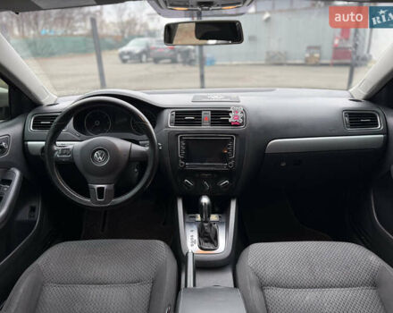 Бежевый Фольксваген Джетта, объемом двигателя 1.97 л и пробегом 238 тыс. км за 8800 $, фото 10 на Automoto.ua