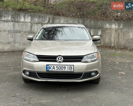 Бежевый Фольксваген Джетта, объемом двигателя 1.97 л и пробегом 238 тыс. км за 8800 $, фото 1 на Automoto.ua