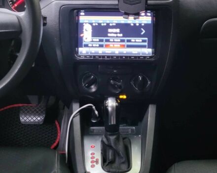 Бежевый Фольксваген Джетта, объемом двигателя 1.8 л и пробегом 240 тыс. км за 7900 $, фото 7 на Automoto.ua