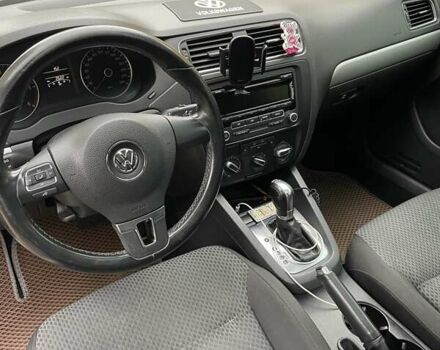 Фольксваген Джетта 2013 у Києві на Automoto.ua Бежевий Фольксваген Джетта, об'ємом двигуна 1.98 л та пробігом 237 тис. км за 8400 $, фото 9 на Automoto.ua