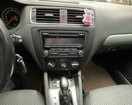 Фольксваген Джетта 2013 у Києві на Automoto.ua Бежевий Фольксваген Джетта, об'ємом двигуна 1.98 л та пробігом 237 тис. км за 8400 $, фото 8 на Automoto.ua