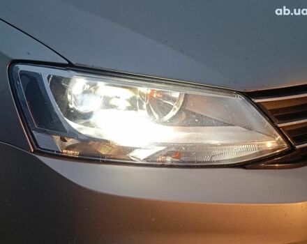 Бежевий Фольксваген Джетта, об'ємом двигуна 1.8 л та пробігом 163 тис. км за 9990 $, фото 5 на Automoto.ua