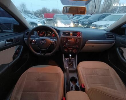 Бежевий Фольксваген Джетта, об'ємом двигуна 1.8 л та пробігом 163 тис. км за 9990 $, фото 14 на Automoto.ua