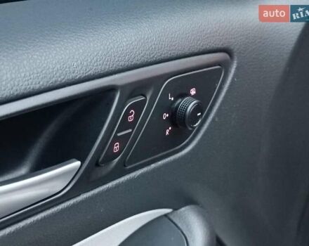 Бежевий Фольксваген Джетта, об'ємом двигуна 1.8 л та пробігом 163 тис. км за 9990 $, фото 22 на Automoto.ua