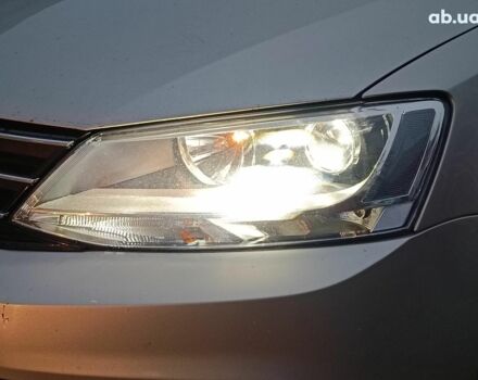 Бежевий Фольксваген Джетта, об'ємом двигуна 1.8 л та пробігом 163 тис. км за 9990 $, фото 4 на Automoto.ua