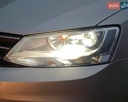 Бежевий Фольксваген Джетта, об'ємом двигуна 1.8 л та пробігом 163 тис. км за 9990 $, фото 6 на Automoto.ua