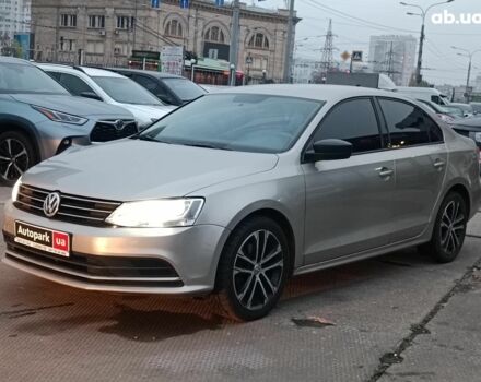 Бежевий Фольксваген Джетта, об'ємом двигуна 1.8 л та пробігом 163 тис. км за 9990 $, фото 2 на Automoto.ua